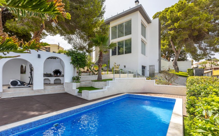 Resale - Villa -
Torrevieja - Costa Blanca