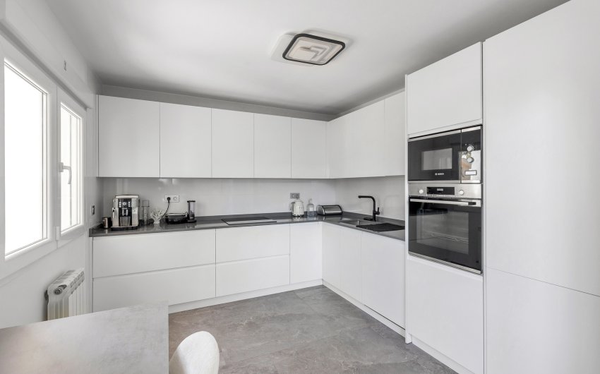 Resale - Villa -
Torrevieja - Costa Blanca