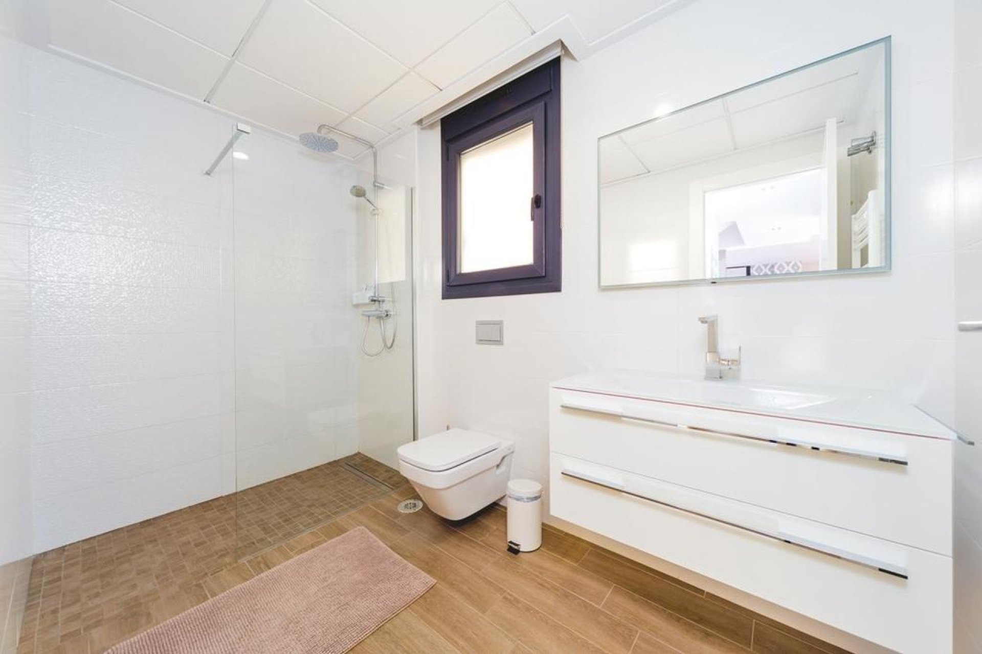 Resale - Villa -
Torrevieja - Costa Blanca