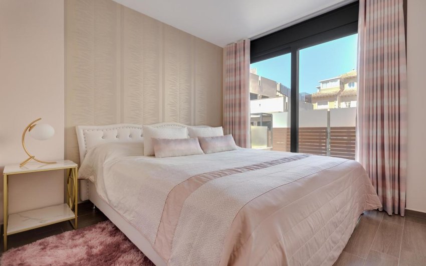 Resale - Villa -
Torrevieja - Costa Blanca