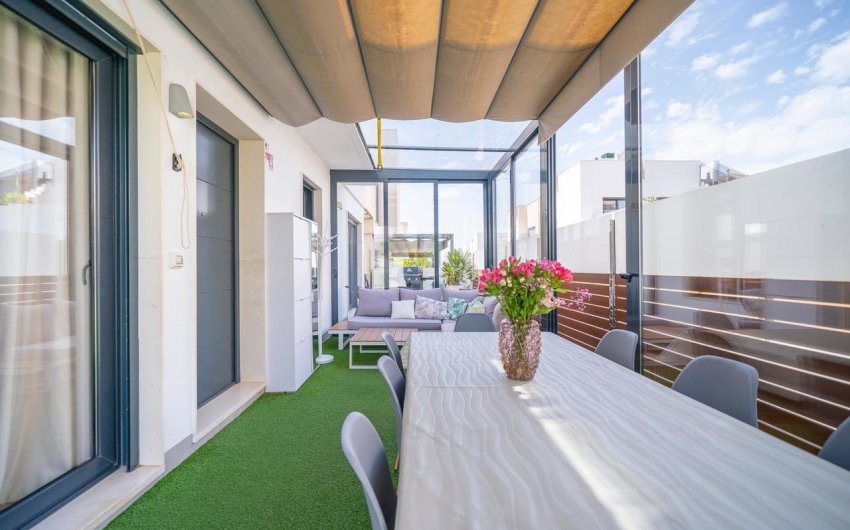 Resale - Villa -
Torrevieja - Costa Blanca