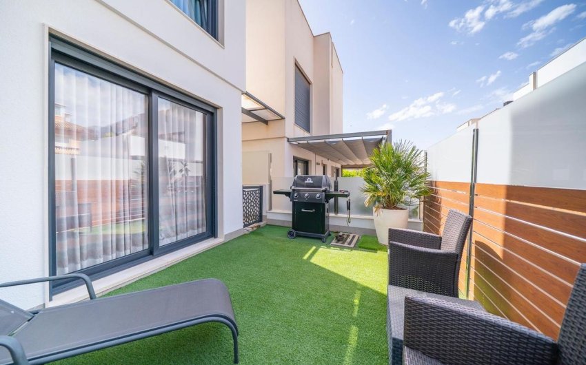 Resale - Villa -
Torrevieja - Costa Blanca