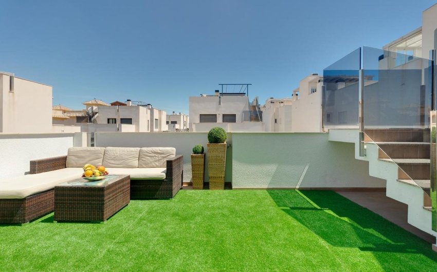 Resale - Villa -
Torrevieja - Costa Blanca