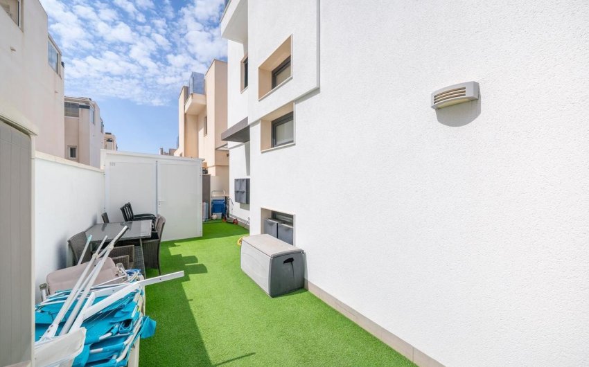 Resale - Villa -
Torrevieja - Costa Blanca