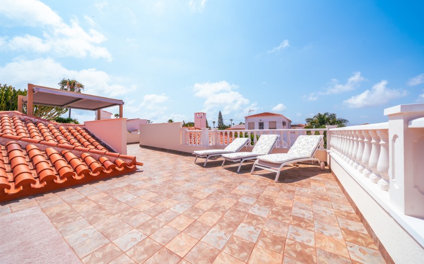 Resale - Villa -
Torrevieja - Costa Blanca