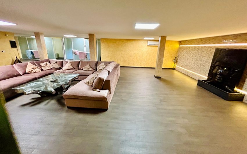 Resale - Villa -
Torrevieja - Costa Blanca