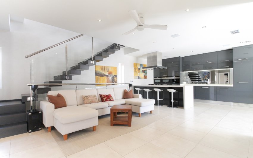 Resale - Villa -
Torrevieja - Costa Blanca