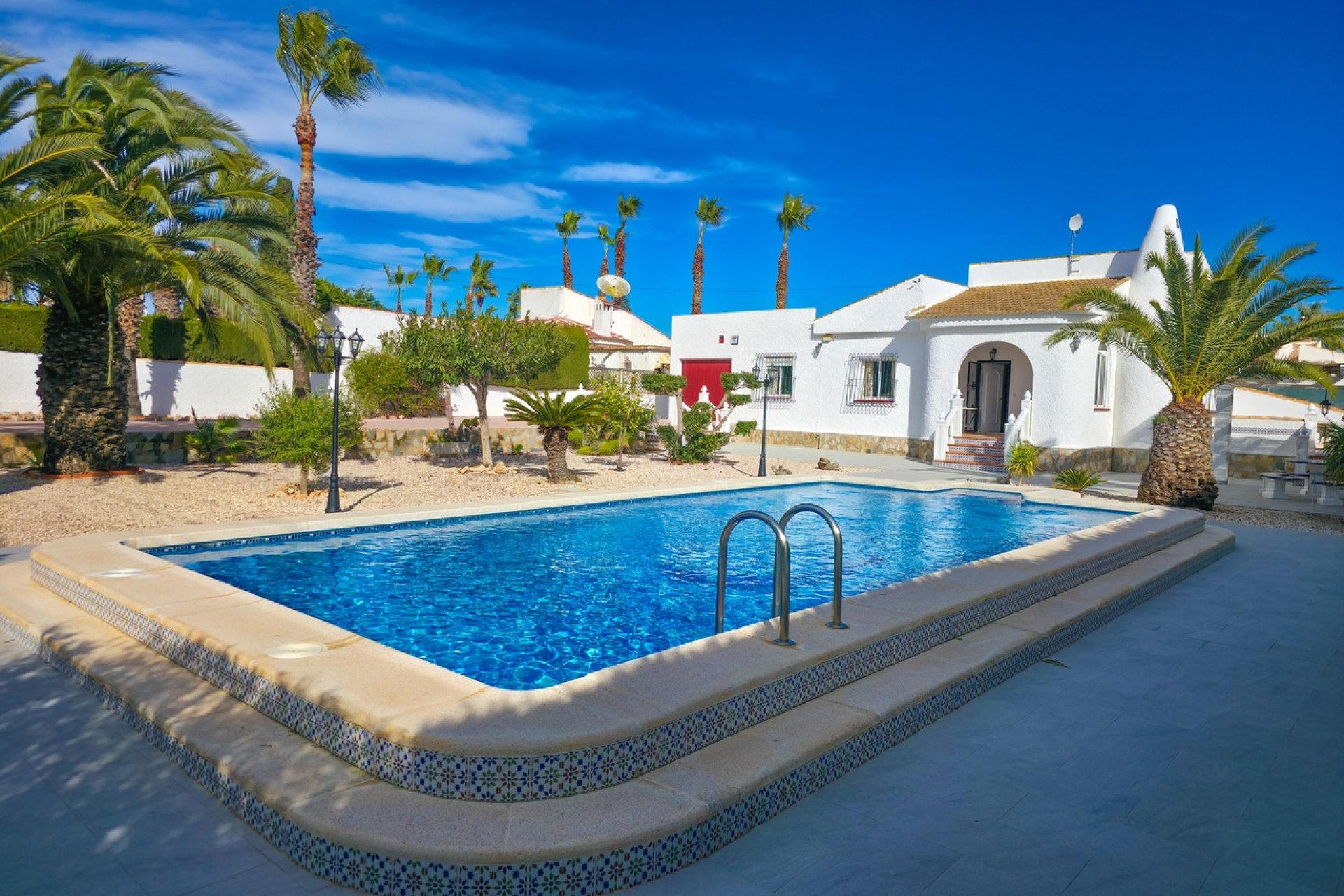 Resale - Villa -
Torrevieja - Costa Blanca