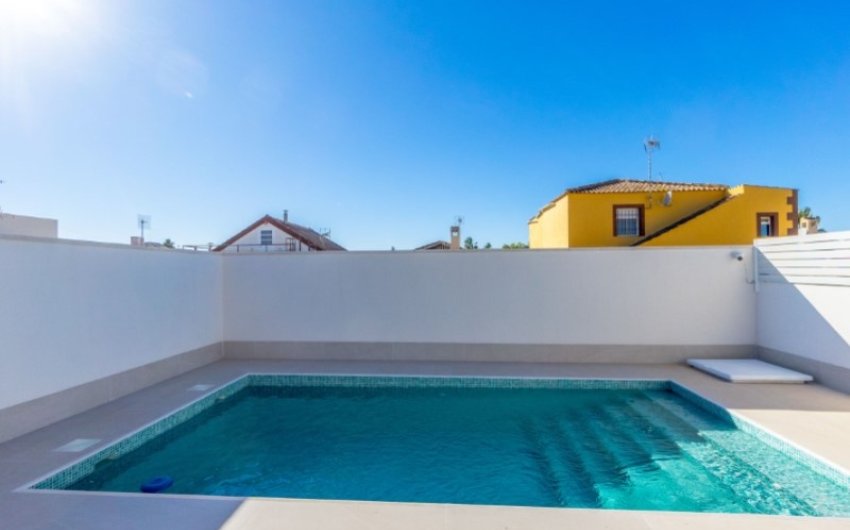 Resale - Villa -
Torrevieja - Costa Blanca