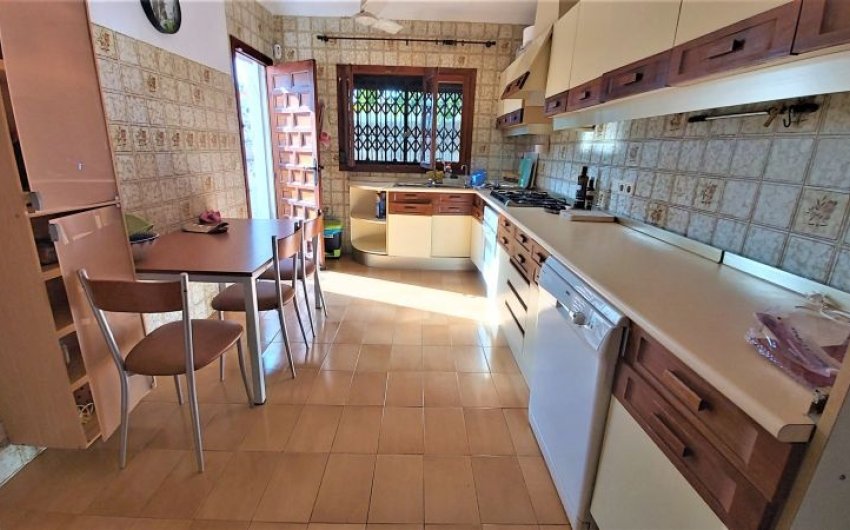 Resale - Villa -
Torrevieja - Costa Blanca