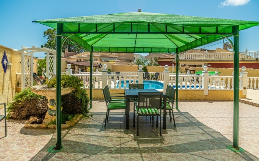 Resale - Villa -
Torrevieja - Costa Blanca