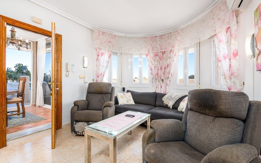 Resale - Villa -
Torrevieja - Costa Blanca