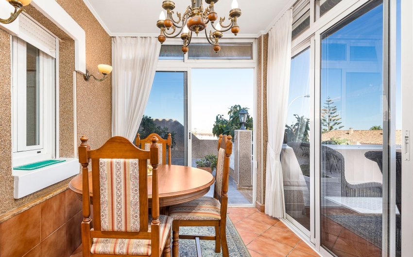 Resale - Villa -
Torrevieja - Costa Blanca