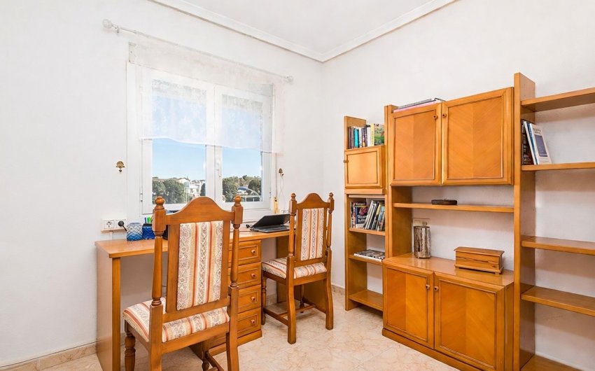 Resale - Villa -
Torrevieja - Costa Blanca