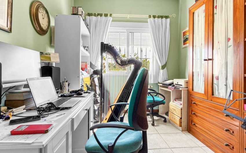 Resale - Villa -
Torrevieja - Costa Blanca