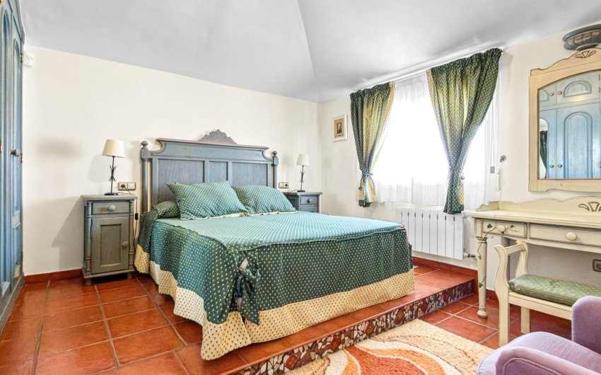 Resale - Villa -
Torrevieja - Costa Blanca