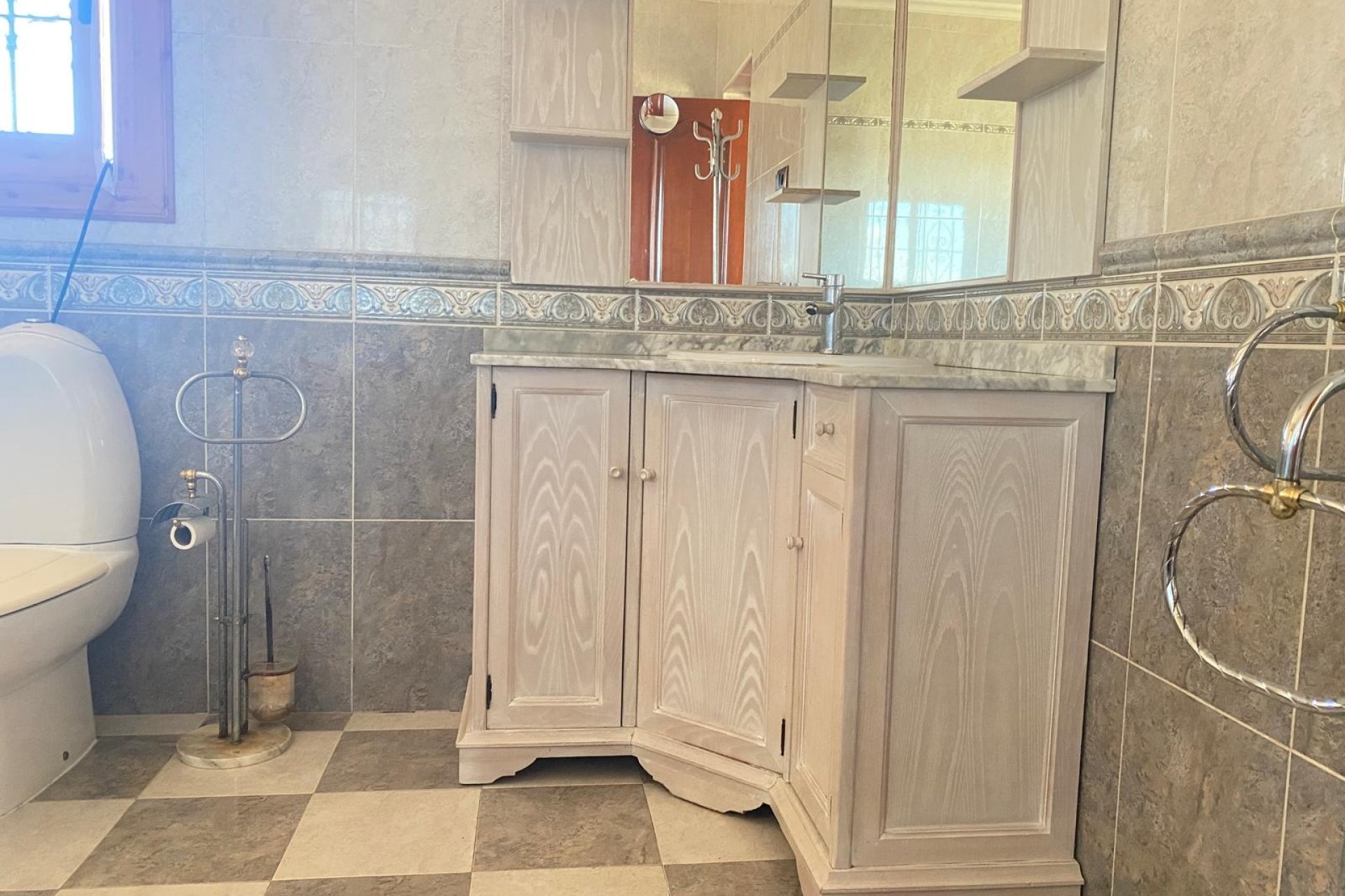 Resale - Villa -
Torrevieja - Costa Blanca