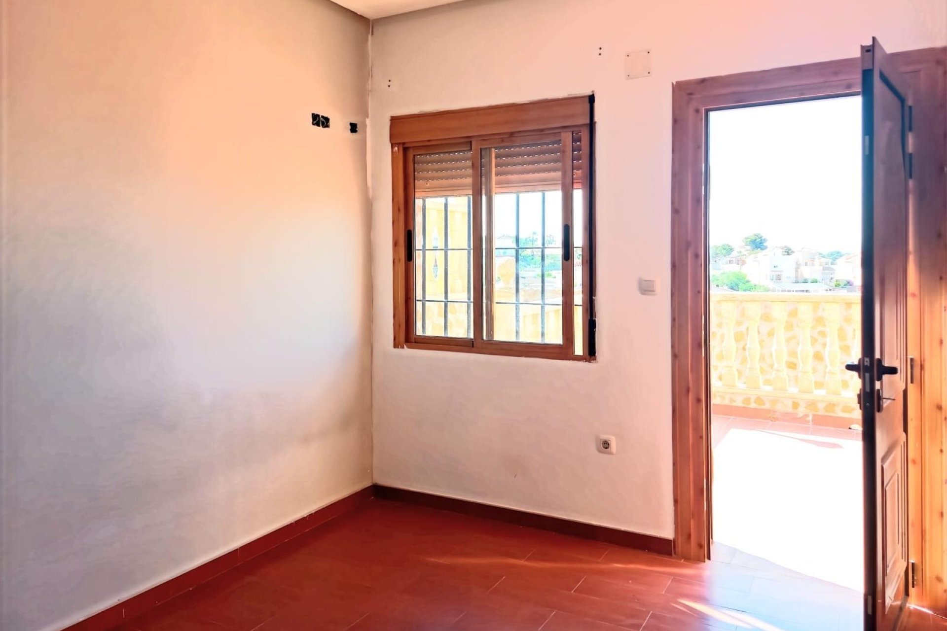 Resale - Villa -
Torrevieja - Costa Blanca