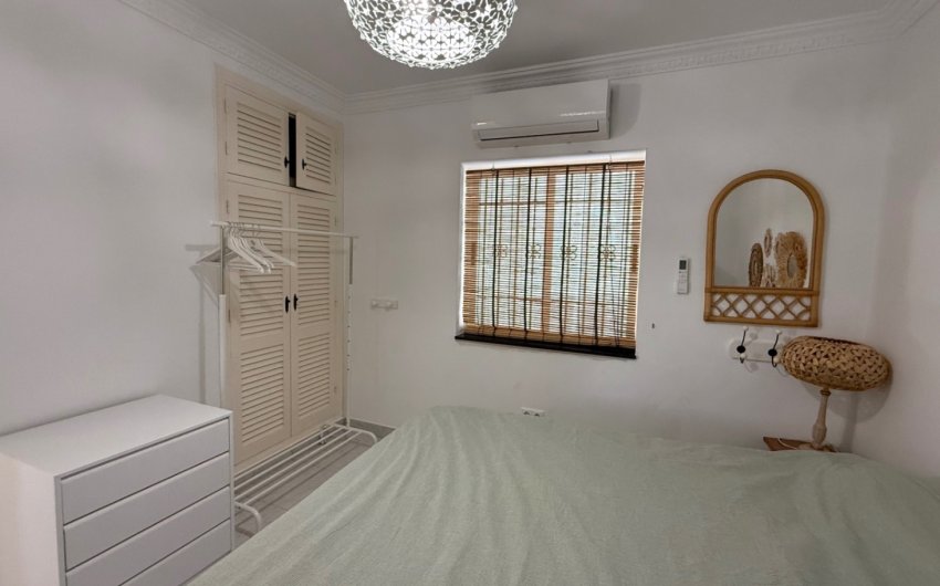 Resale - Villa -
Torrevieja - Costa Blanca