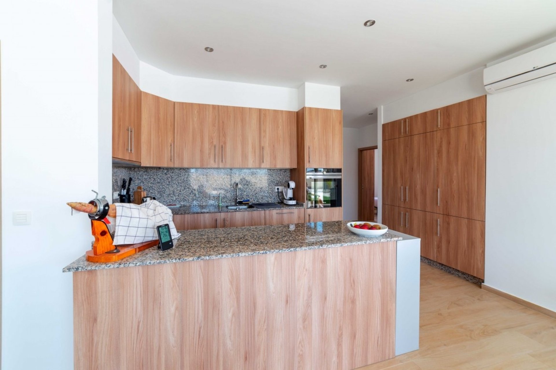 Resale - Villa -
Torrevieja - Costa Blanca