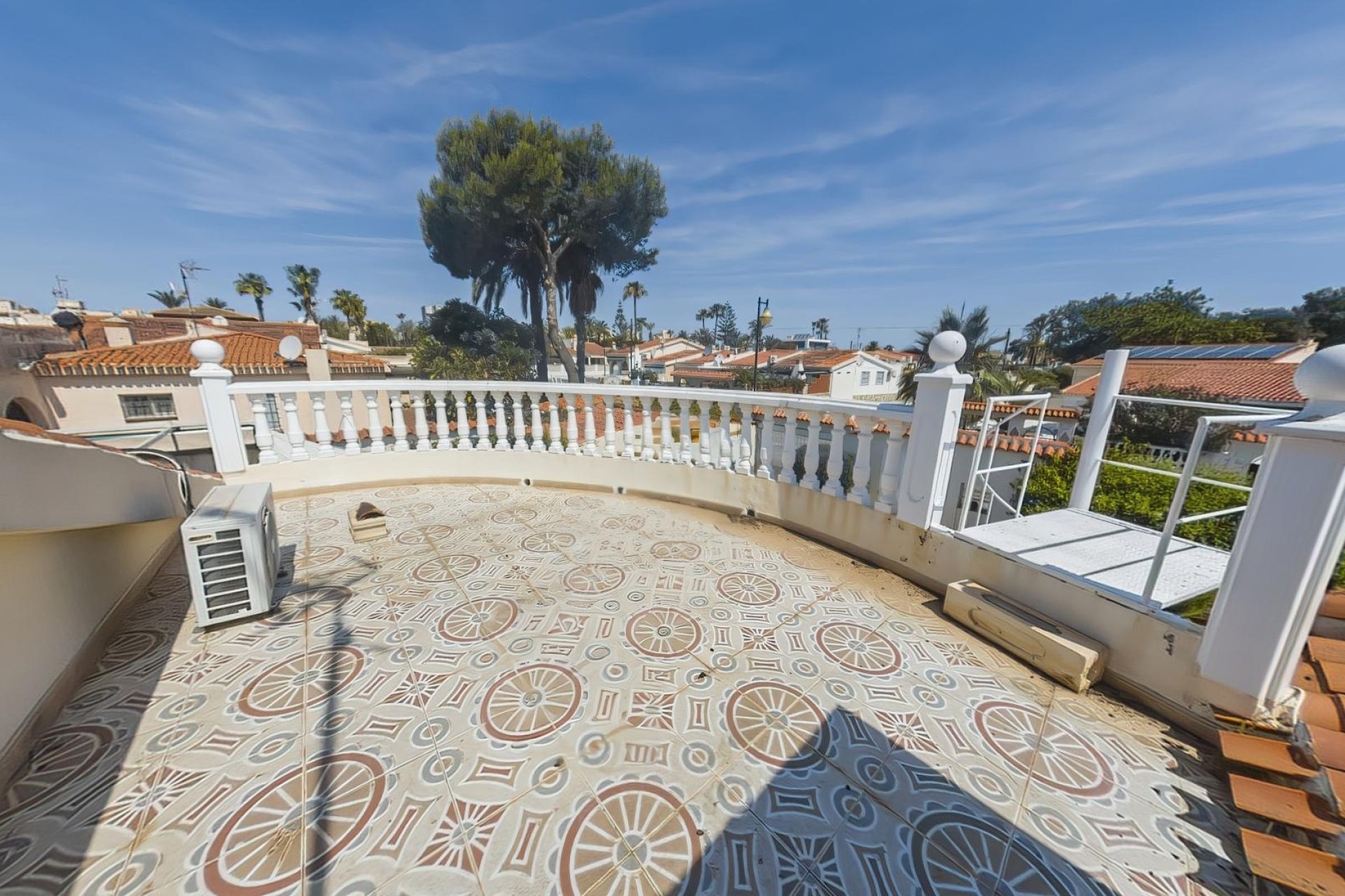 Resale - Villa -
Torrevieja - Costa Blanca