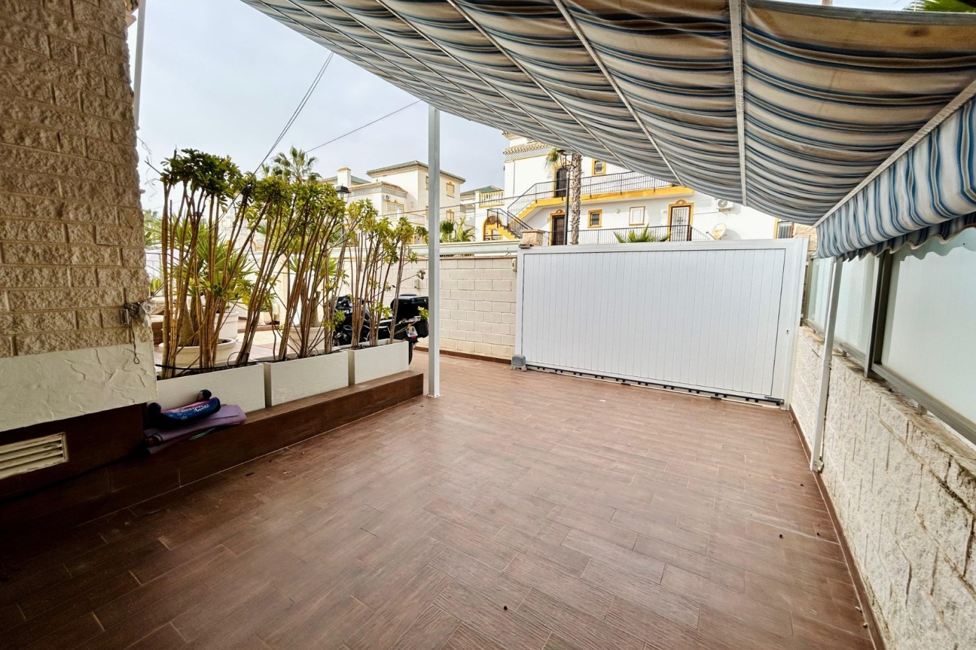 Resale - Villa -
Torrevieja - Costa Blanca