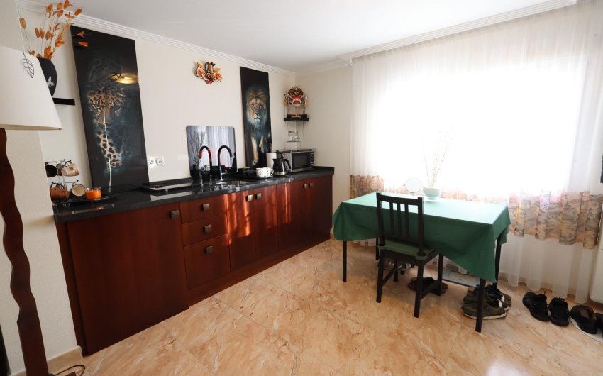 Resale - Villa -
Torrevieja - Costa Blanca