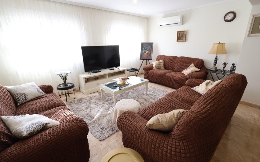 Resale - Villa -
Torrevieja - Costa Blanca