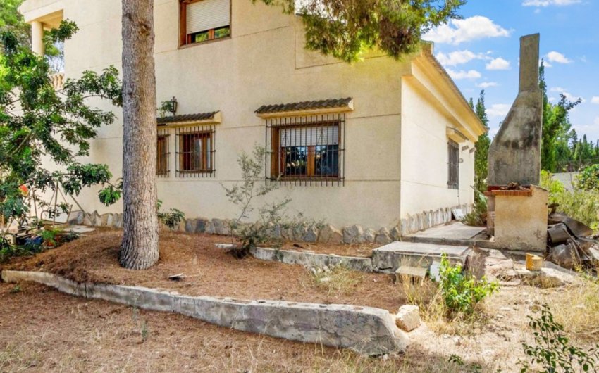 Resale - Villa -
Torrevieja - Costa Blanca