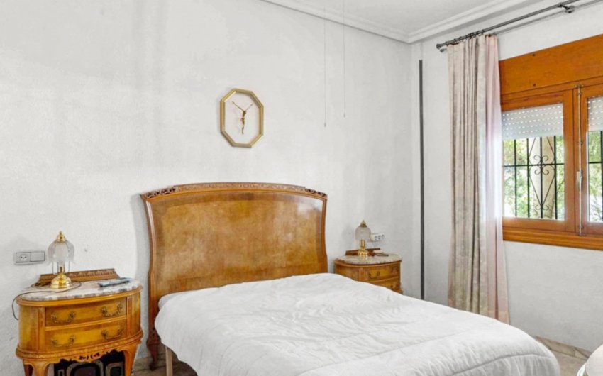 Resale - Villa -
Torrevieja - Costa Blanca