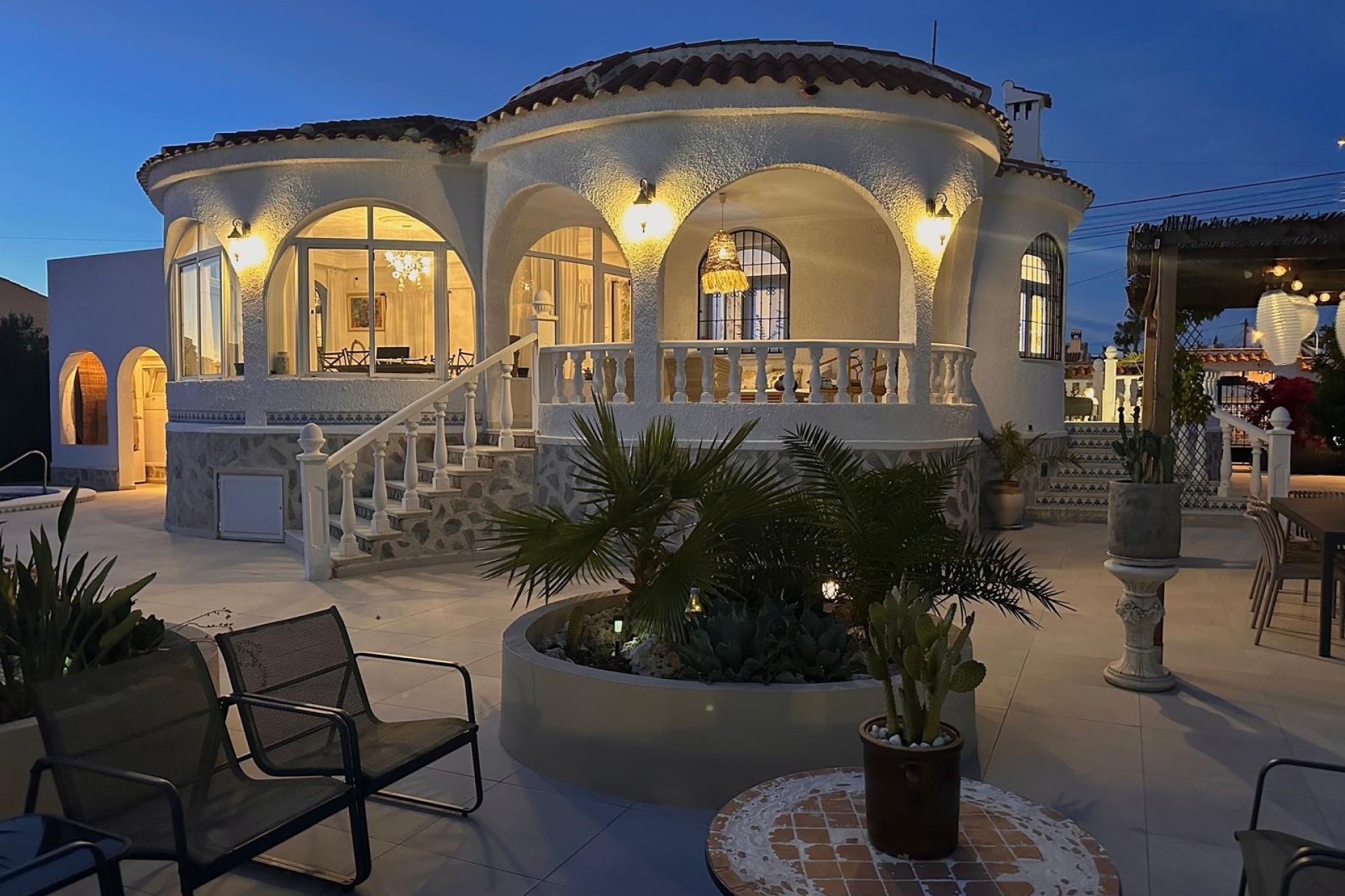 Resale - Villa -
Torrevieja - Costa Blanca