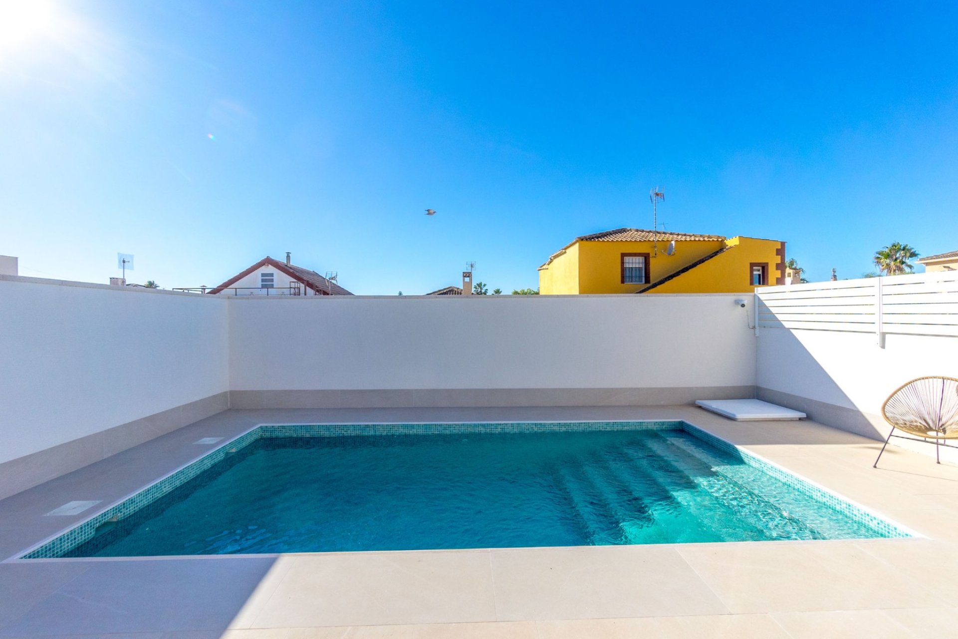 Resale - Villa -
Torrevieja - El Chaparral