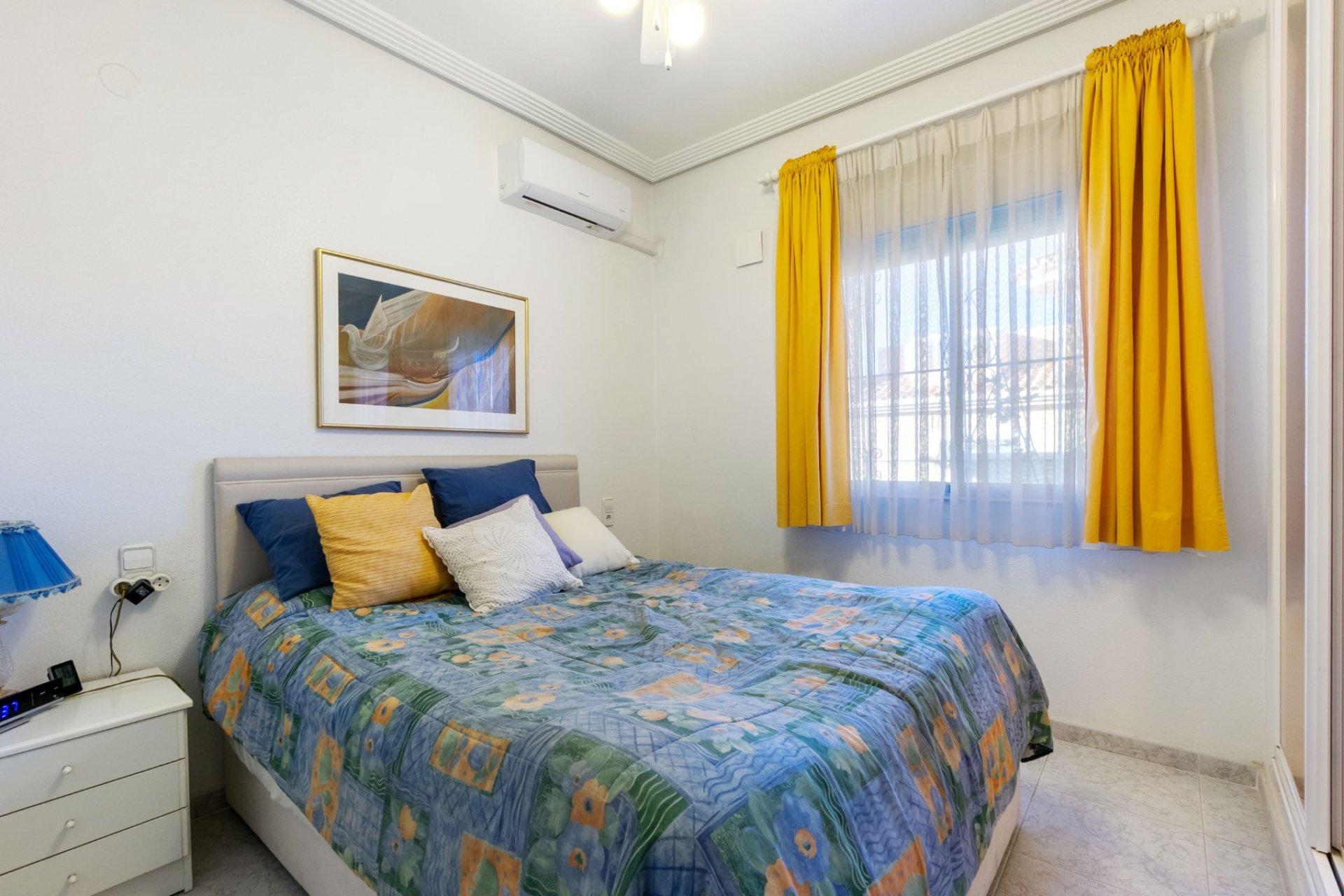 Resale - Villa -
Torrevieja - El Chaparral