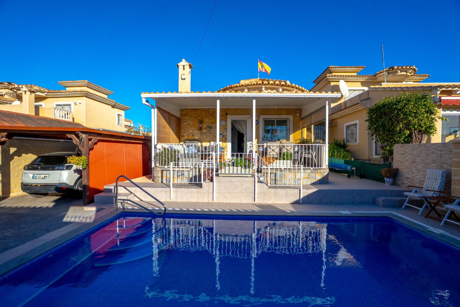 Resale - Villa -
Torrevieja - El Chaparral