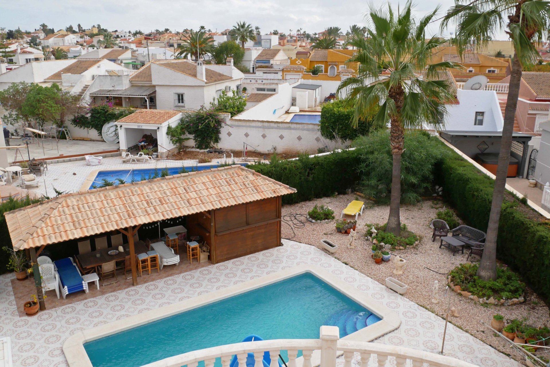 Resale - Villa -
Torrevieja - El Chaparral