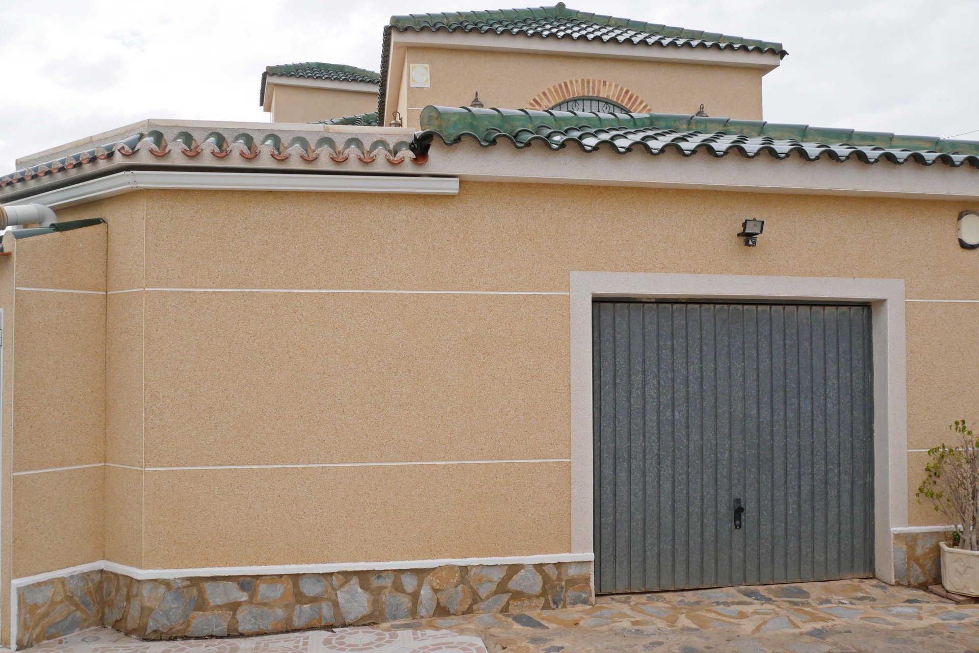 Resale - Villa -
Torrevieja - El Chaparral