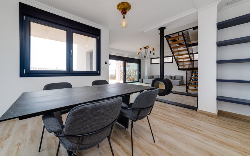 Resale - Villa -
Torrevieja - La Mata