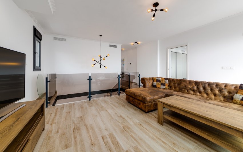 Resale - Villa -
Torrevieja - La Mata