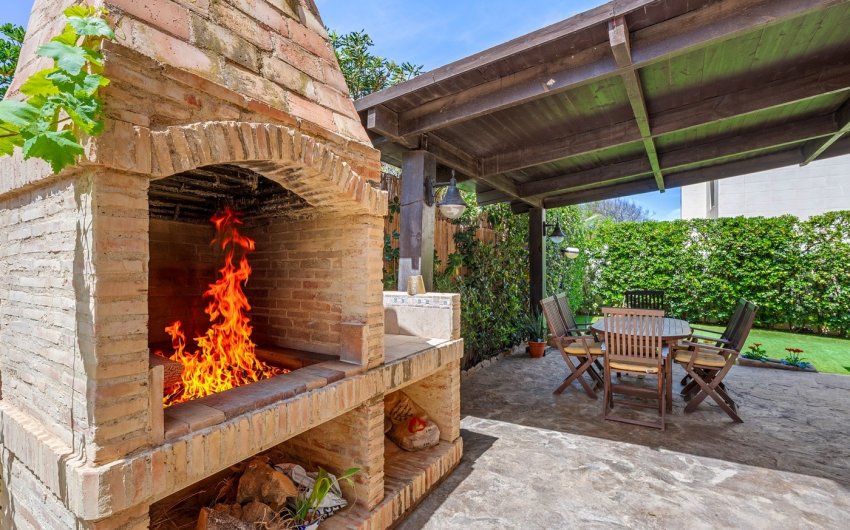 Resale - Villa -
Torrevieja - La Mata