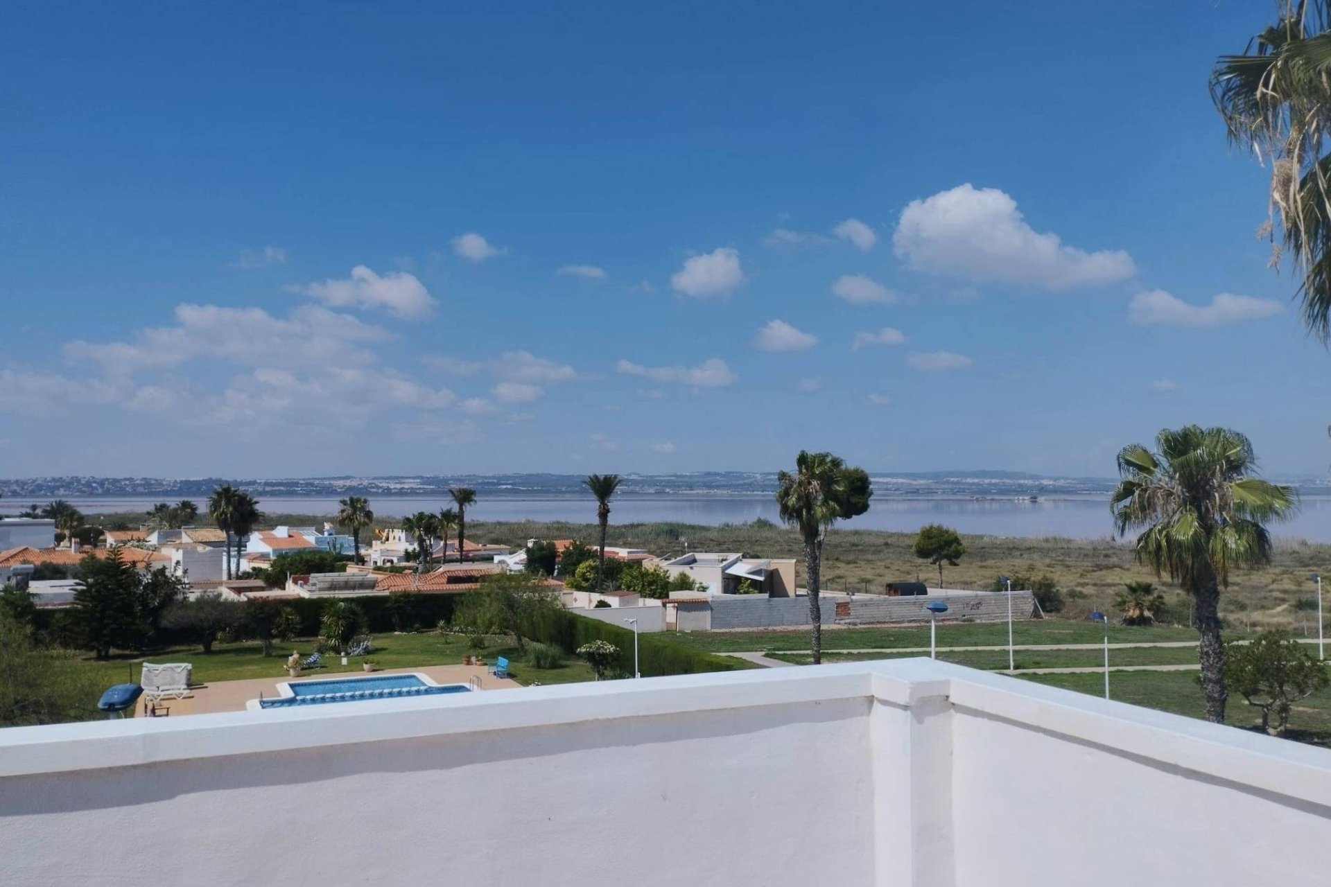 Resale - Villa -
Torrevieja - La Siesta - El Salado - Torreta