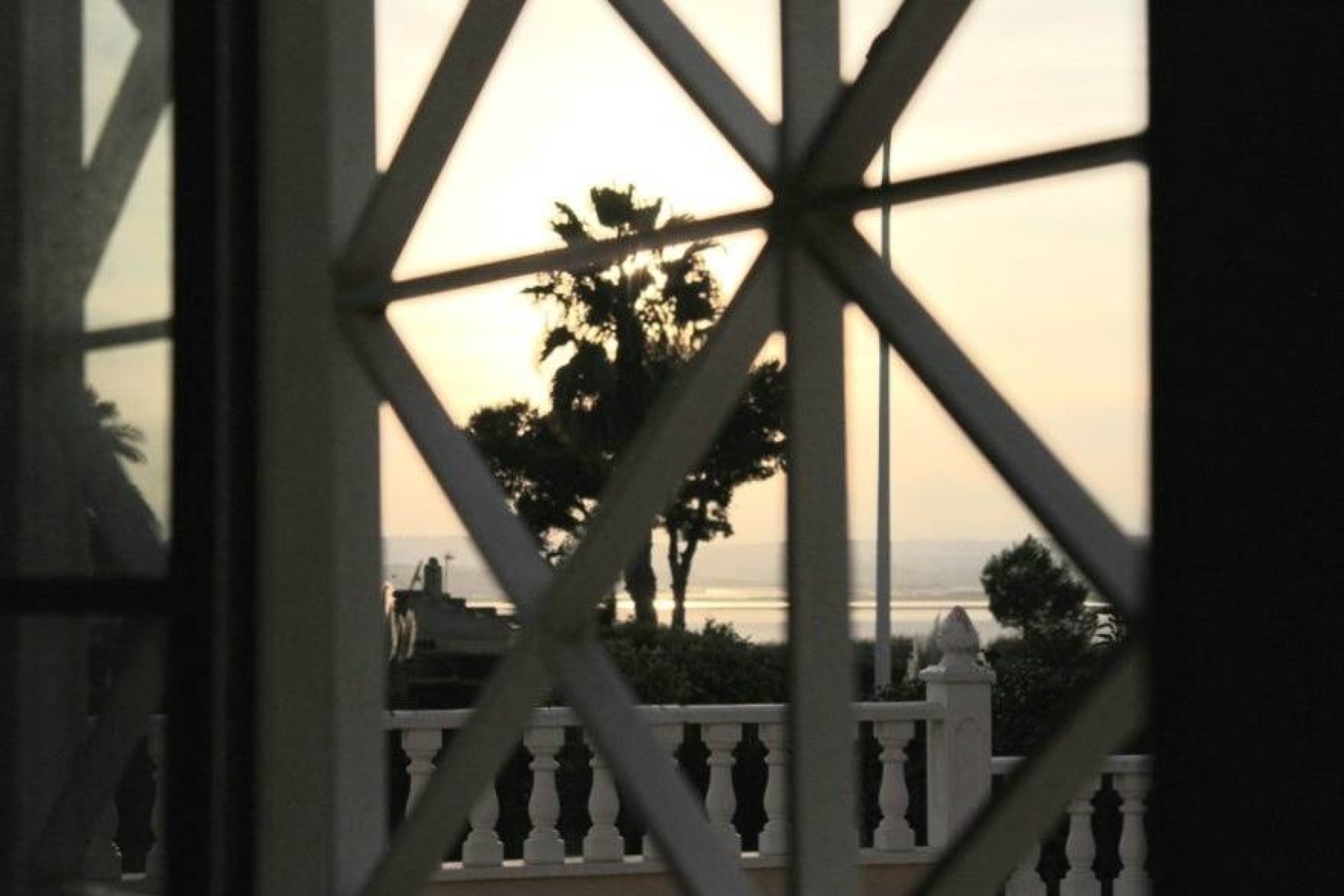 Resale - Villa -
Torrevieja - La Siesta - El Salado - Torreta