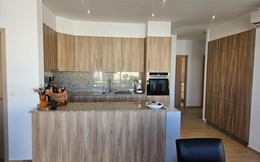 Resale - Villa -
Torrevieja - La Siesta - El Salado - Torreta