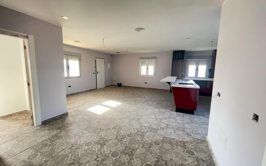 Resale - Villa -
Torrevieja - La Siesta - El Salado - Torreta