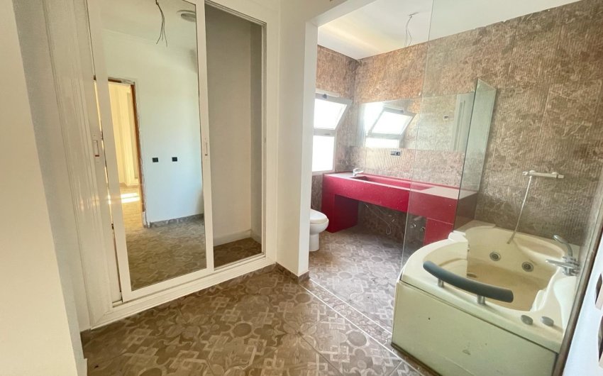 Resale - Villa -
Torrevieja - La Siesta - El Salado - Torreta