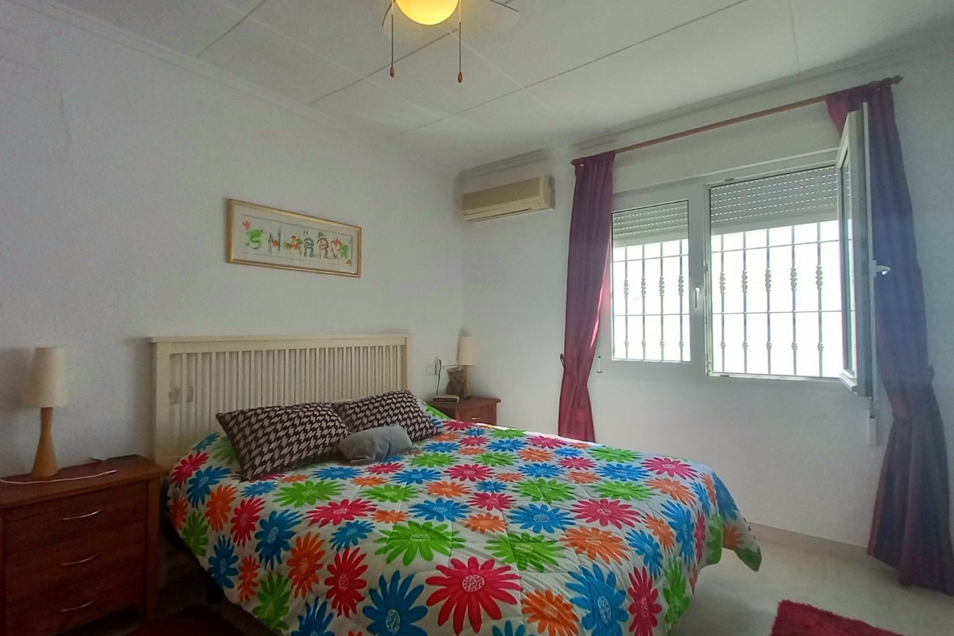 Resale - Villa -
Torrevieja - La Siesta