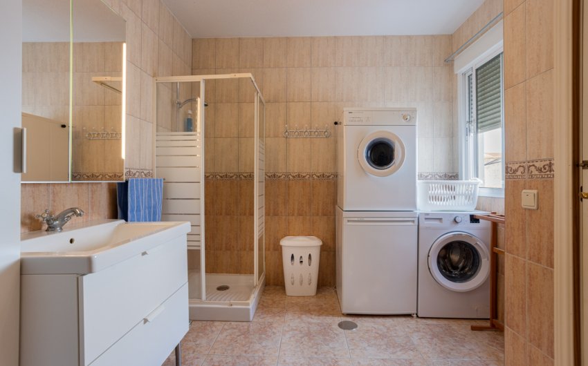 Resale - Villa -
Torrevieja - La Siesta