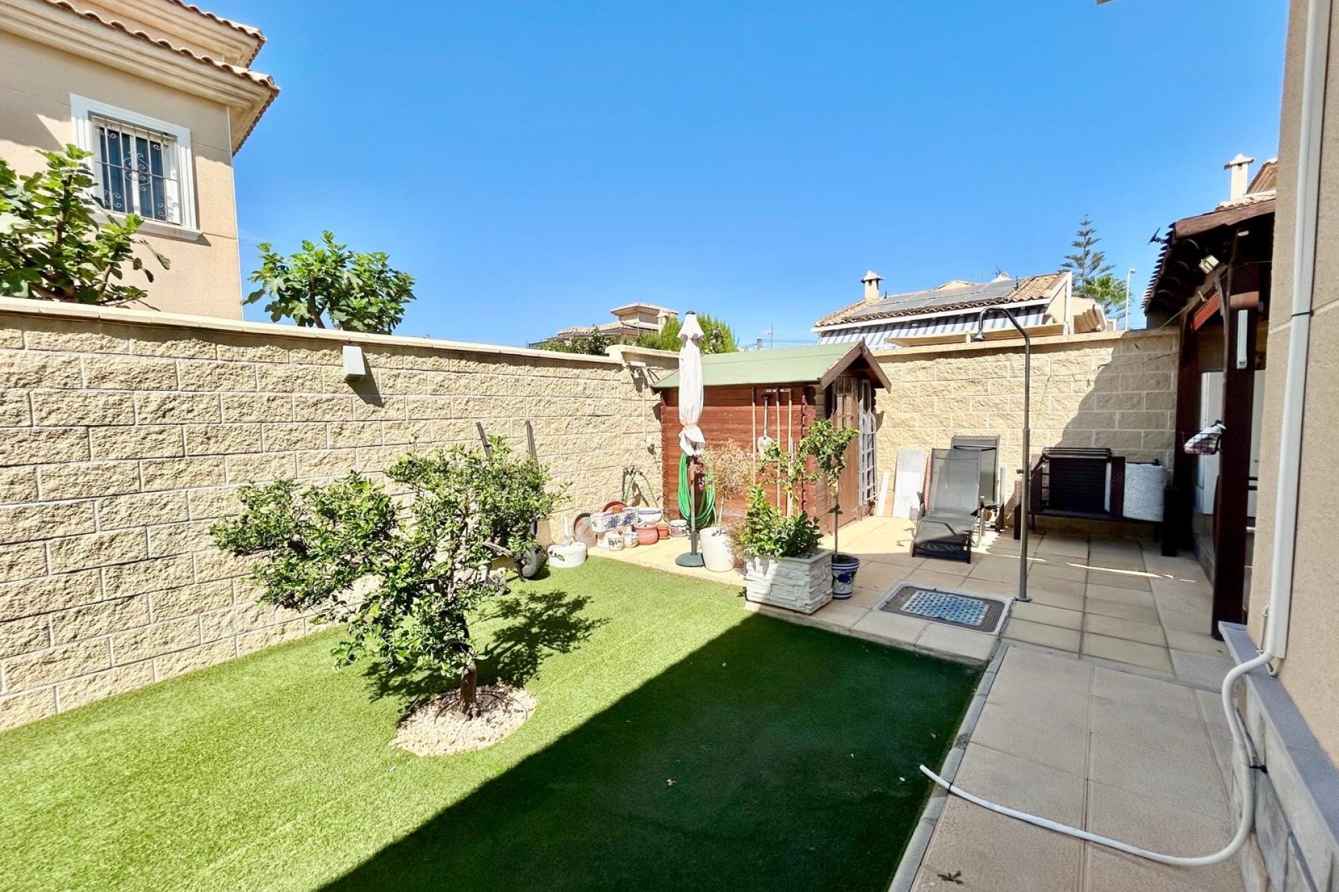 Resale - Villa -
Torrevieja - La Siesta