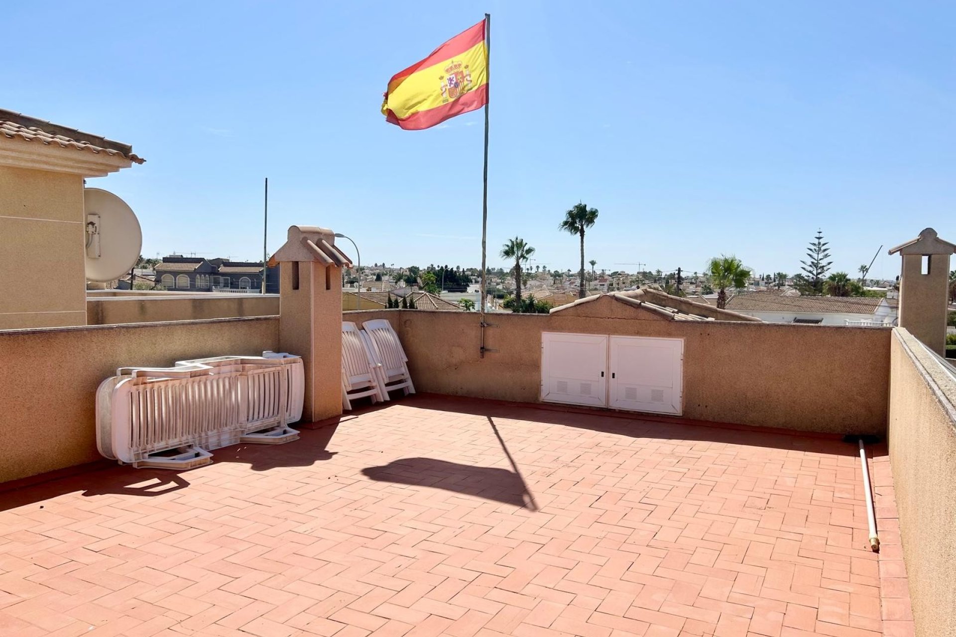 Resale - Villa -
Torrevieja - La Siesta