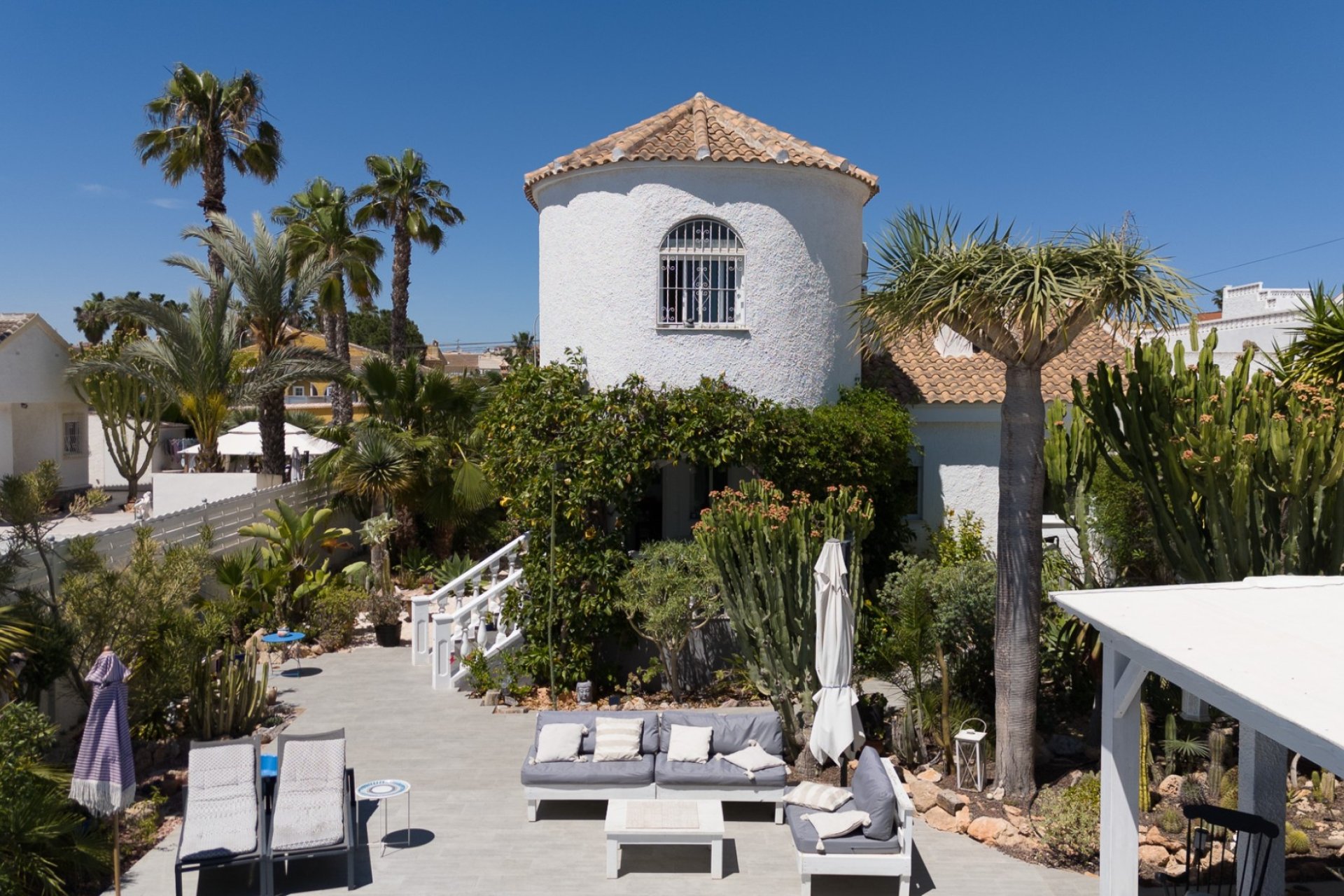 Resale - Villa -
Torrevieja - La Siesta