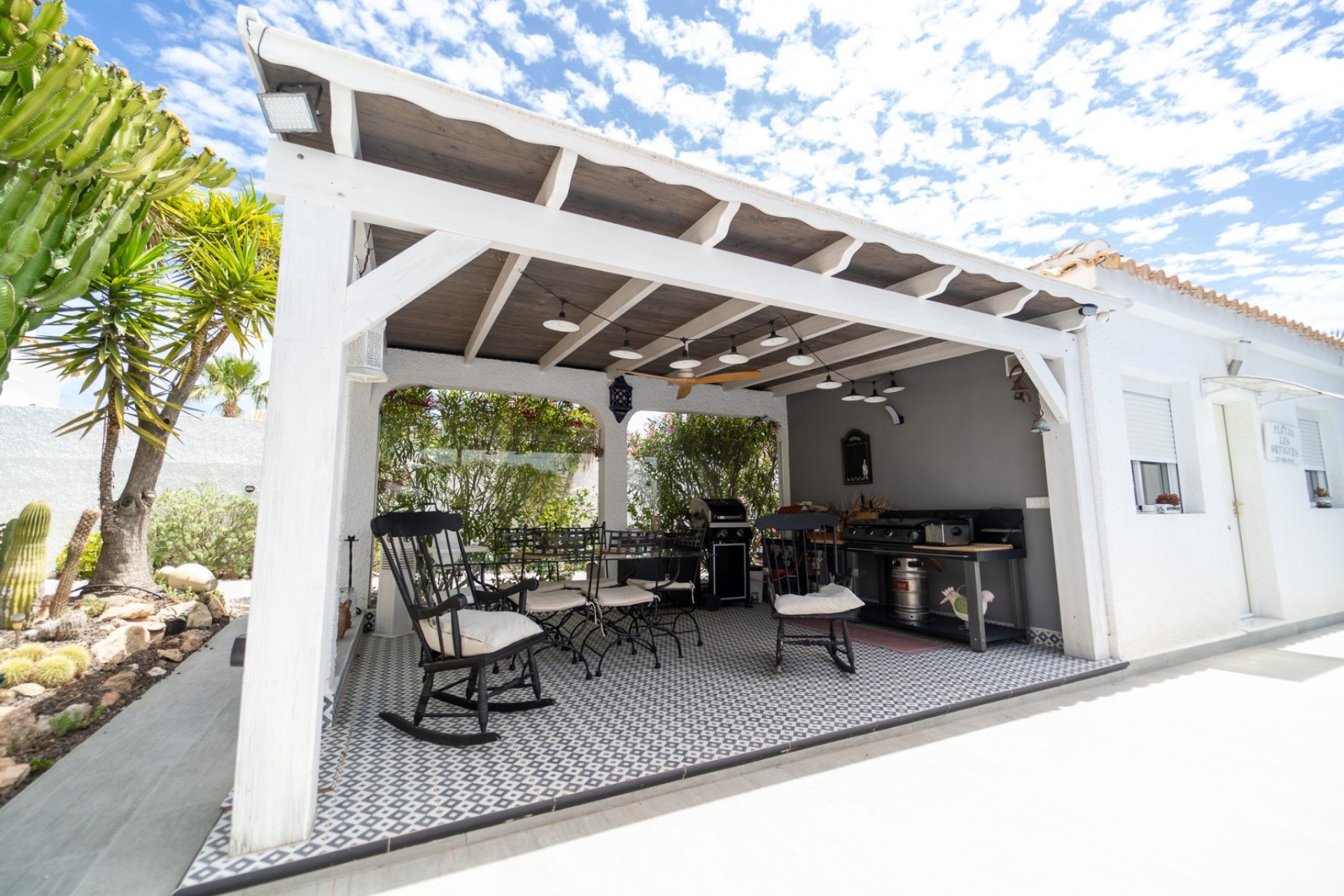 Resale - Villa -
Torrevieja - La Siesta